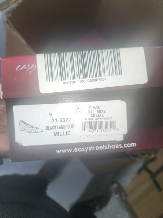 Easy Street Women's Shoes Size 9