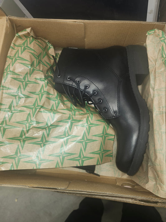 Eastland Blair Boot Black Size 10M