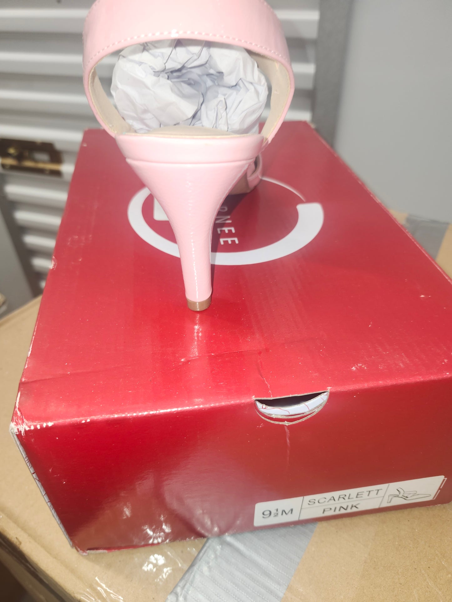 Journee Scarlett Pumps Tru Comfort Foam, Size 9.5