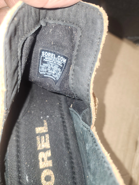 Sorel Lolla Cut Out Bootie Size 8.5 - Camel Brown/Black