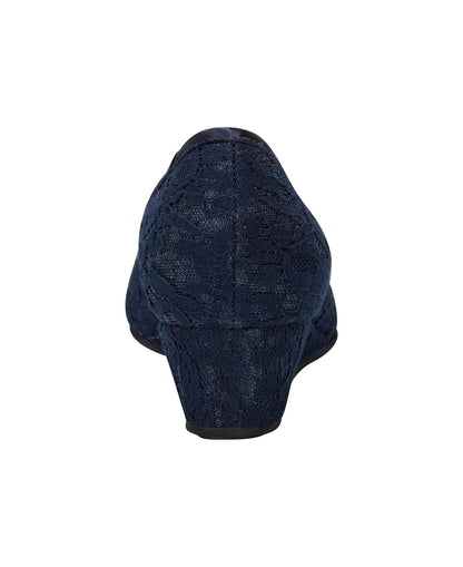 Bandolino Women's Fashion Item - Size Female