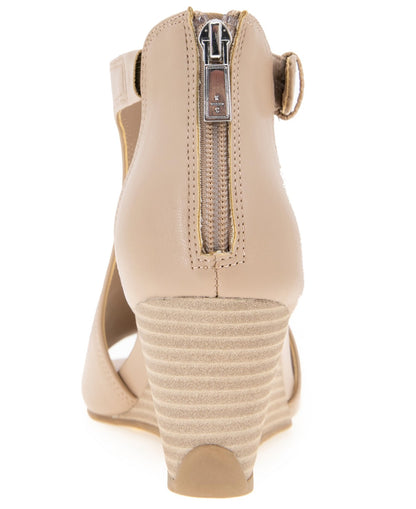 Kenneth Cole Reaction Gracie Wedge Sandals Size 6US - Chai