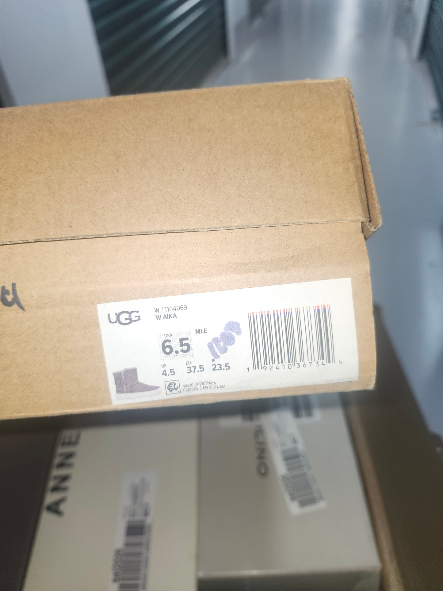 UGG Aika Ankle Boot Women Size 6.5 B - Medium