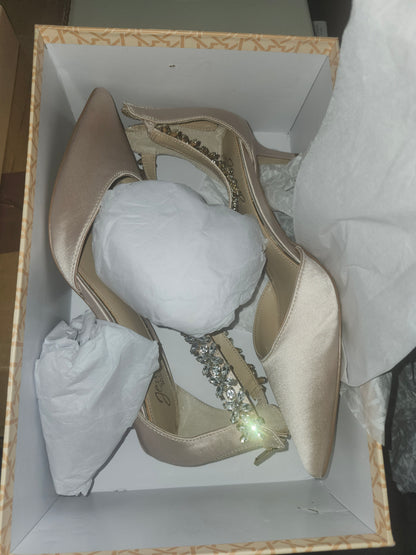 Jewel Badgley Mischka Robles Evening Pumps Women's Shoes