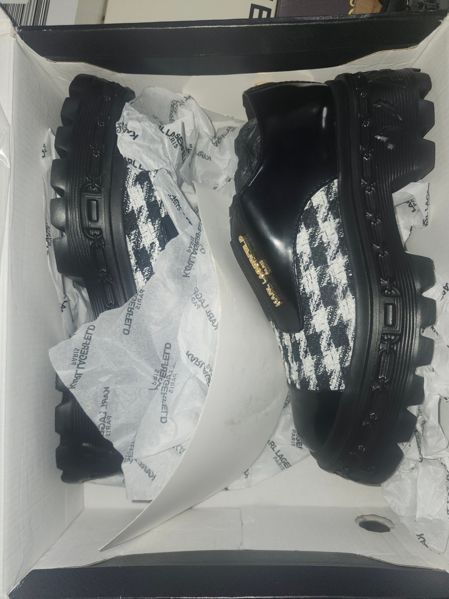 Karl Lagerfeld Paris Lakely Loafer Flats Black/White Size 7.5MUS