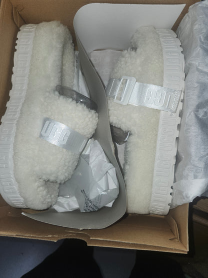UGG Fluffita Women's Slippers Size 9