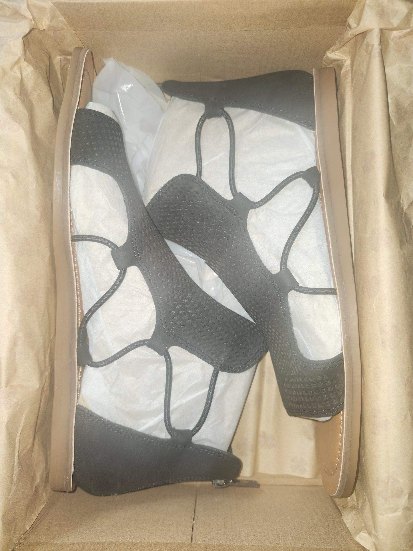 Lucky Brand Bartega Gladiator Sandals Black, Size 8.5MUS