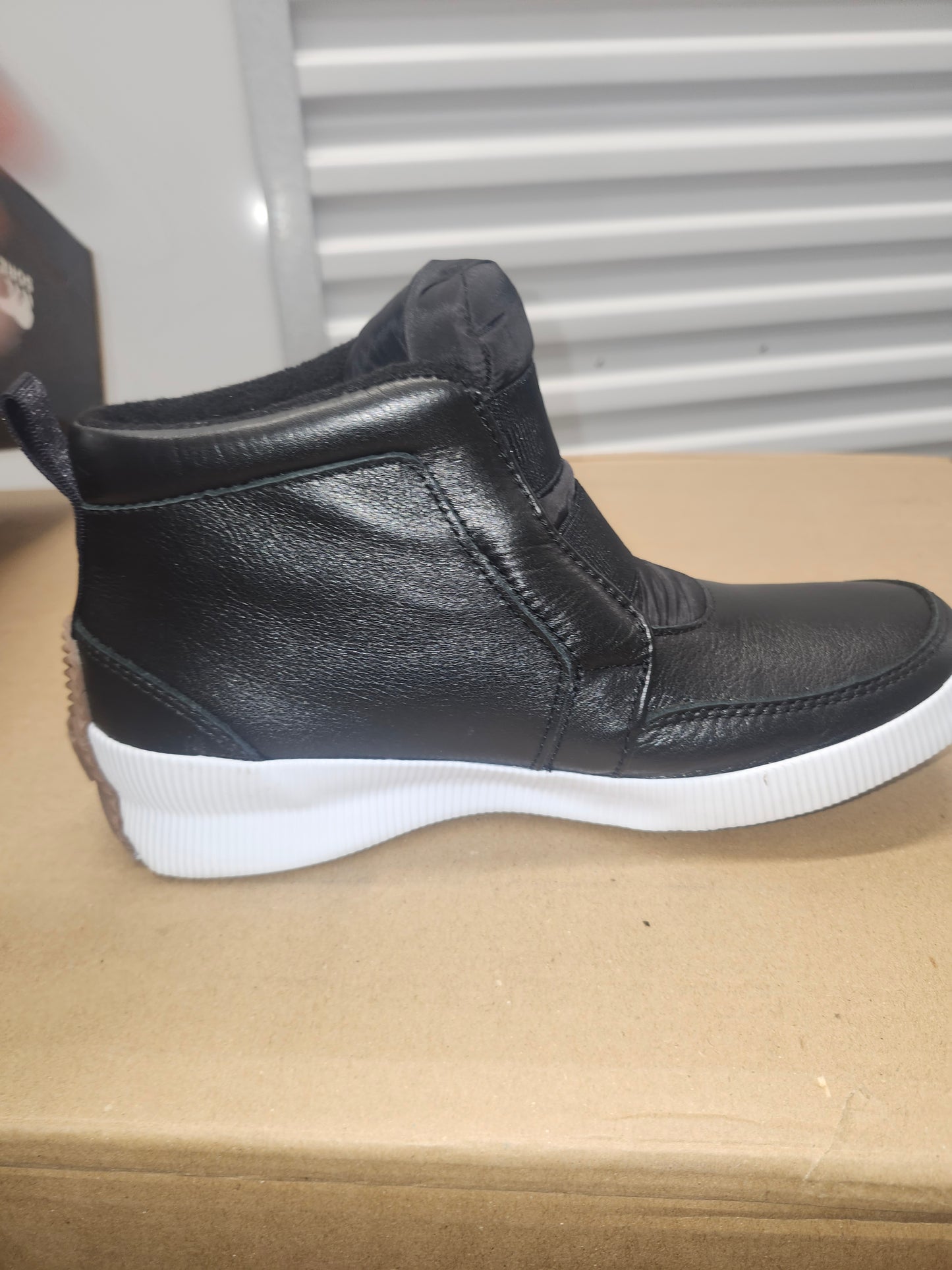 Sorel Out 'N About Leather Ankle Boots, Size US 7