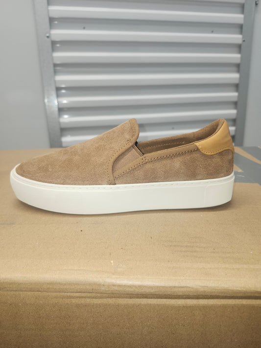 UGG Cahlvan Womens Sneaker Chestnut Suede Size 8