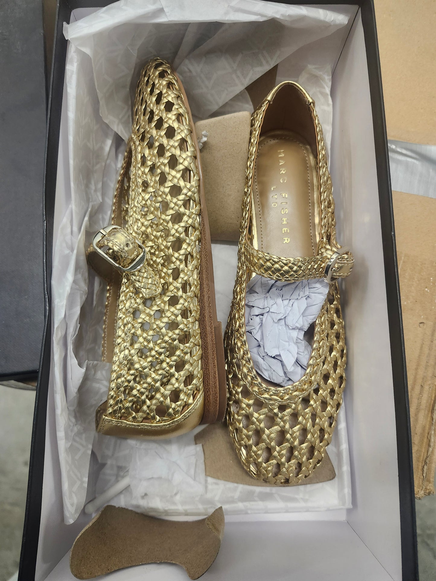 Marc Fisher Ltd. Evonna Flats Women's Size 6