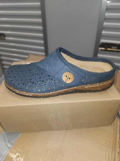 Earth Erinn Slip-On Shoe, Womens Size 8 M, Blue