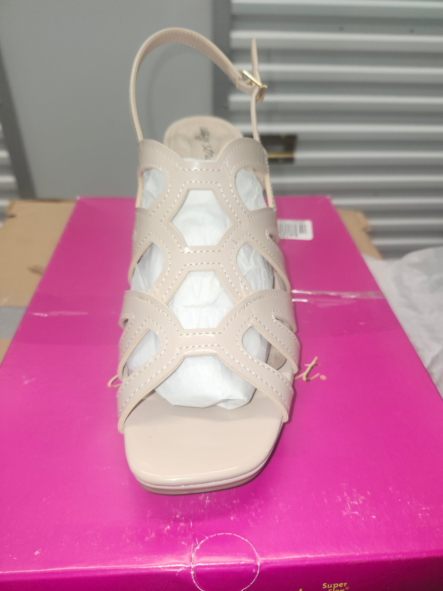 Easy Street Jetty Womens Tan Sandal Size 10M US