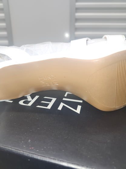 Naturalizer Abby Dress Sandals White Faux Leather Size 8MUS