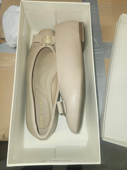 Anne Klein Willow Flat Shoes, Biscotti Leather Size 7 M