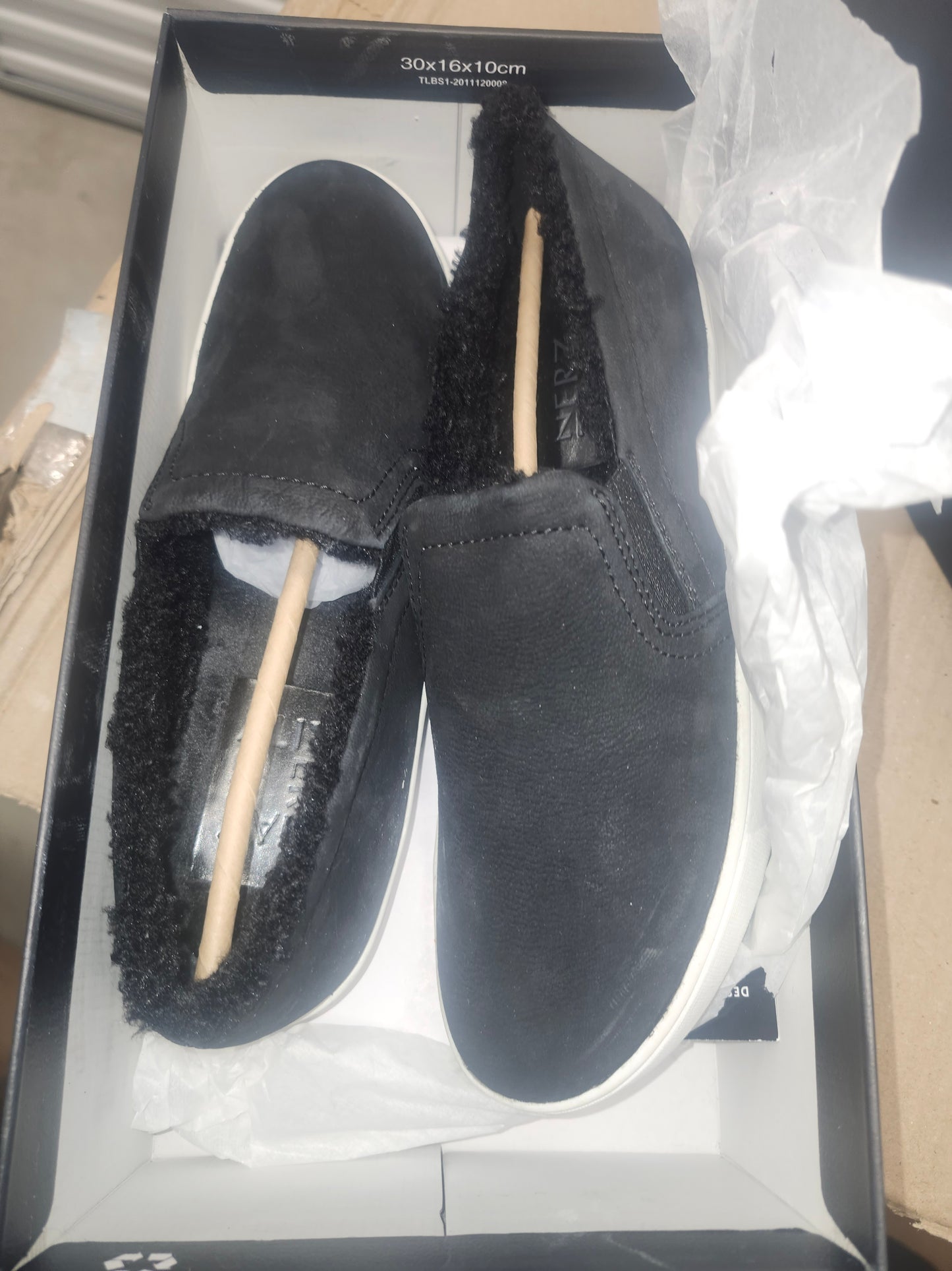 Naturalizer Mariannecozy Sneakers Black, Size 7 M