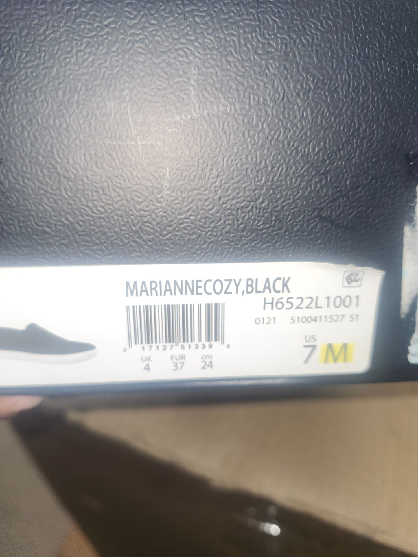 Naturalizer Mariannecozy Sneakers Black, Size 7 M