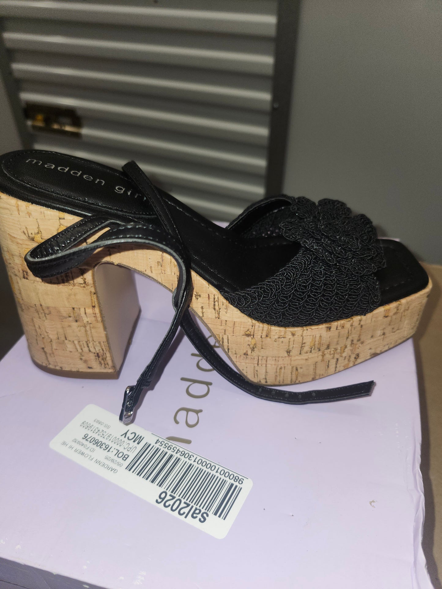 Madden Girl Black Flower Platform Dress Sandals, Size 7MUS