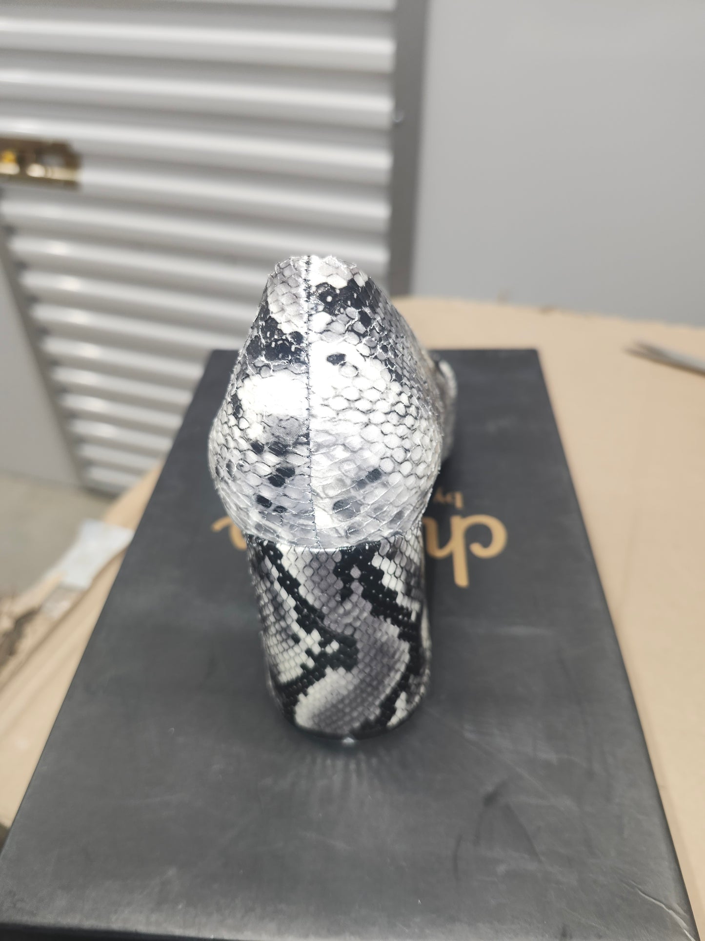 Charles By Charles David Verse Pump, Size 6.5