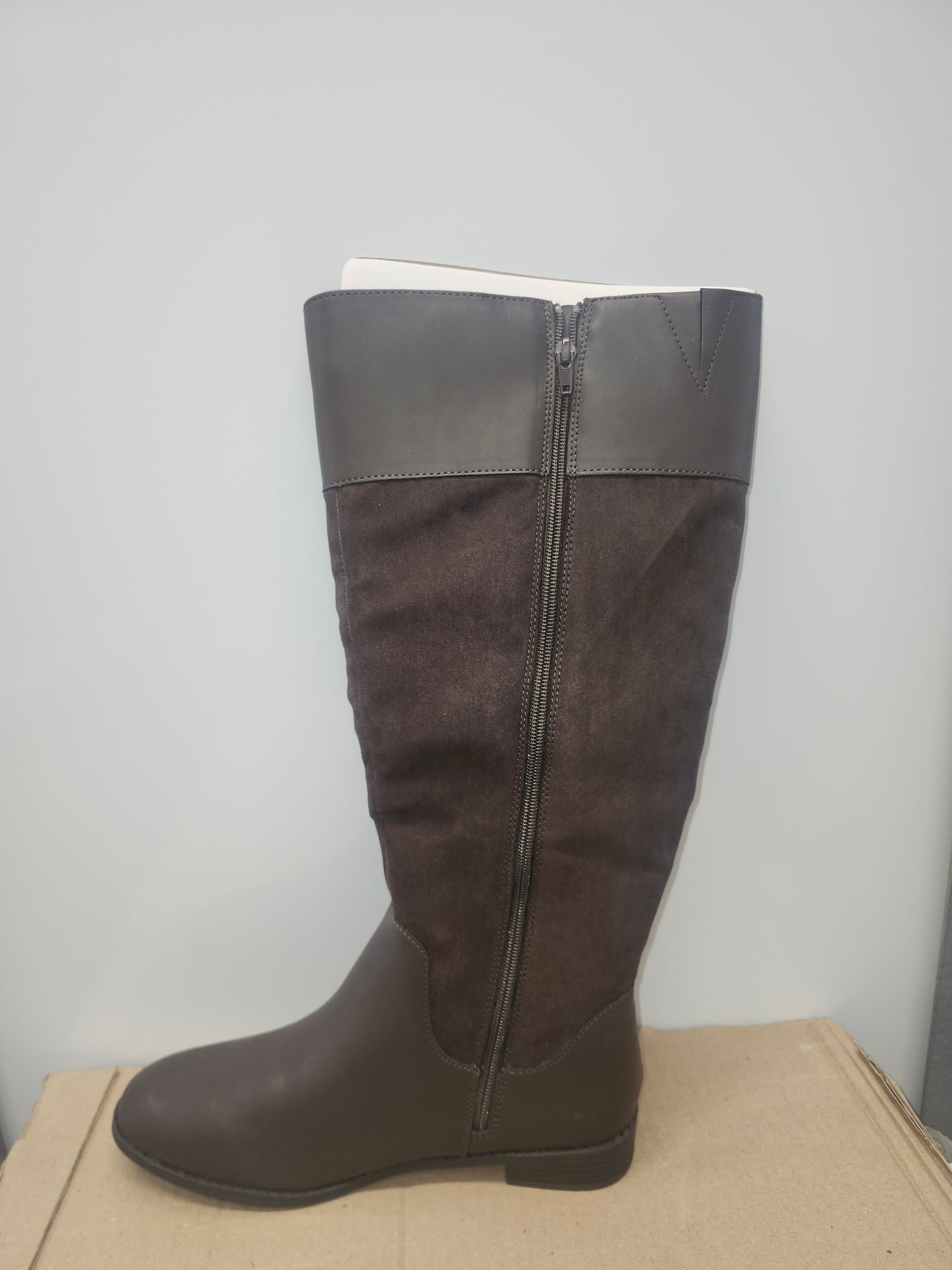 Karen Scott Deliee2 Brown Riding Boot 9.5 M Wc