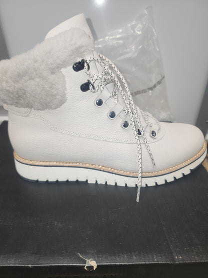 Cole Haan Zerogrand Explorer Hiking Boots Size 9.5 Waterproof