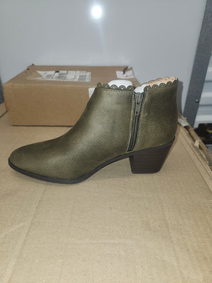 Journee Collection Tessa Bootie Women's Size 7.5