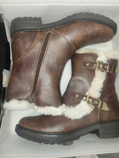 Gbg Los Angeles Garit Furry Booties Lug Sole Size 8M