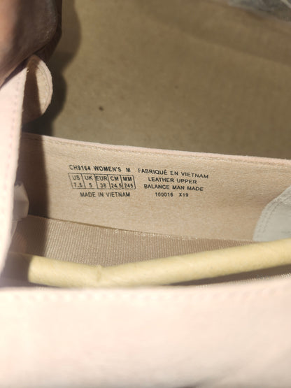 Rockport Women’s TruTech Loafer Shoes Pink Suede Gold Detail Slip Ons 7.5 US