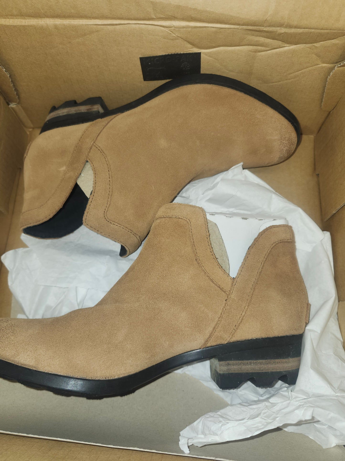 Sorel Lolla Cut Out Bootie Size 8.5 - Camel Brown/Black