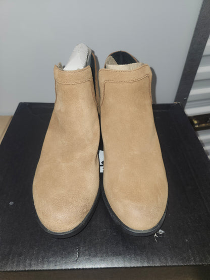 Sorel Lolla Cut Out Bootie Size 8.5 - Camel Brown/Black