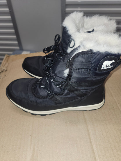 Sorel Whitney Short Lace Boots, Size 6.5
