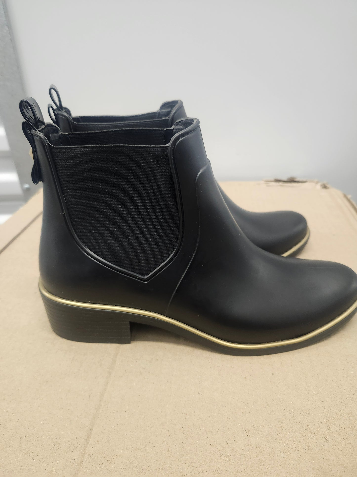 kate spade chelsea black gold rain boot Size 9